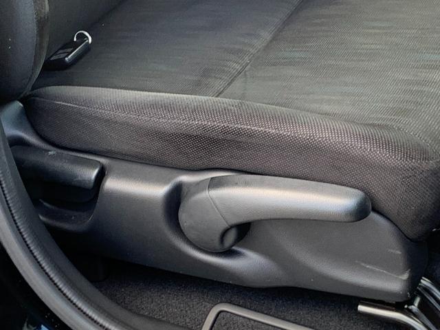 シャトル Ｇホンダセンシング　純正ナビ・ＣＤ・ＵＳＢ接続・Ｂｌｕｅｔｏｏｔｈ接続・バックカメラ・純正フロアマット・オートＬＥＤヘッドライト・ドアバイザー・オートエアコン・レーンキープアシスト・アダプティブクルーズコントロール・（27枚目）