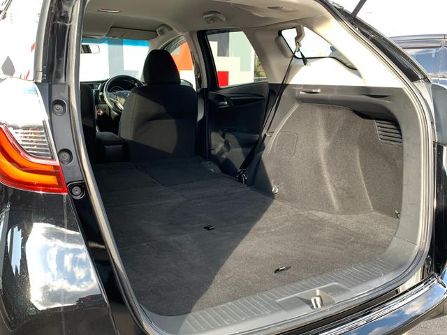 シャトル Ｇホンダセンシング　純正ナビ・ＣＤ・ＵＳＢ接続・Ｂｌｕｅｔｏｏｔｈ接続・バックカメラ・純正フロアマット・オートＬＥＤヘッドライト・ドアバイザー・オートエアコン・レーンキープアシスト・アダプティブクルーズコントロール・（38枚目）