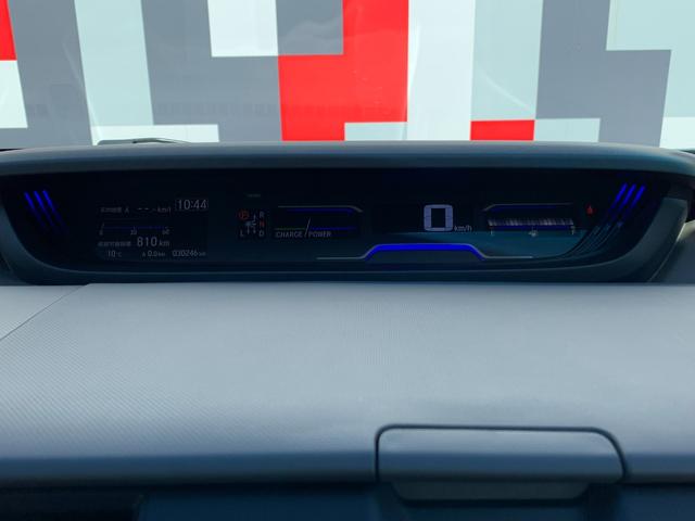 フリードハイブリッド ハイブリッド・Ｇ　当社レンタカーアップ・純正ナビ・フルセグ・ＣＤ／ＤＶＤ・Ｂｌｕｅｔｏｏｔｈ接続・バックカメラ・両側電動スライドドア・社外前側ドライブレコーダー・純正フロアマット・オートＬＥＤヘッドライト・（11枚目）