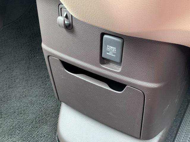 N-BOX G・Lホンダセンシング 純正ナビ・フルセグ・CD/DVD・Bluetooth接続・バックカメラ・左側電動スライドドア・純正エンジンスターター・純正フロアマット・オートLEDヘッドライト・ドアバイザー・アームレスト・ETC(24枚目)
