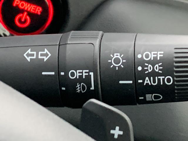 ヴェゼル ｅ：ＨＥＶＸ　当社レンタカーアップ・ホンダセンシング・純正ナビ・ＣＤ・Ｂｌｕｅｔｏｏｔｈ接続・バックカメラ・パーキングセンサー・前列シートヒーター・電子パーキングブレーキ・オートブレーキホールド・社外前側ドラレコ・（9枚目）