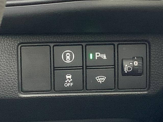 ヴェゼル ｅ：ＨＥＶＸ　当社レンタカーアップ・ホンダセンシング・純正ナビ・ＣＤ・Ｂｌｕｅｔｏｏｔｈ接続・バックカメラ・パーキングセンサー・前列シートヒーター・電子パーキングブレーキ・オートブレーキホールド・社外前側ドラレコ・（25枚目）