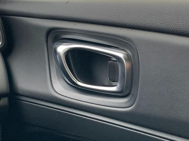 ヴェゼル ｅ：ＨＥＶＸ　当社レンタカーアップ・ホンダセンシング・純正ナビ・ＣＤ・Ｂｌｕｅｔｏｏｔｈ接続・バックカメラ・パーキングセンサー・前列シートヒーター・電子パーキングブレーキ・オートブレーキホールド・社外前側ドラレコ・（27枚目）