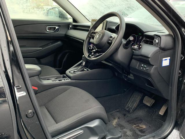 ヴェゼル ｅ：ＨＥＶＸ　当社レンタカーアップ・ホンダセンシング・純正ナビ・ＣＤ・Ｂｌｕｅｔｏｏｔｈ接続・バックカメラ・パーキングセンサー・前列シートヒーター・電子パーキングブレーキ・オートブレーキホールド・社外前側ドラレコ・（37枚目）