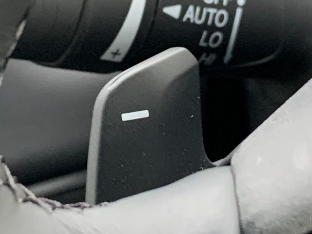 ヴェゼル ｅ：ＨＥＶＺ　ホンダセンシング・純正ナビ・フルセグ・ＣＤ／ＤＶＤ・Ｂｌｕｅｔｏｏｔｈ接続・バックカメラ・パーキングセンサー・社外ドライブレコーダー前後・純正フロアマット・前列シートヒーター・オートＬＥＤヘッドライト（8枚目）