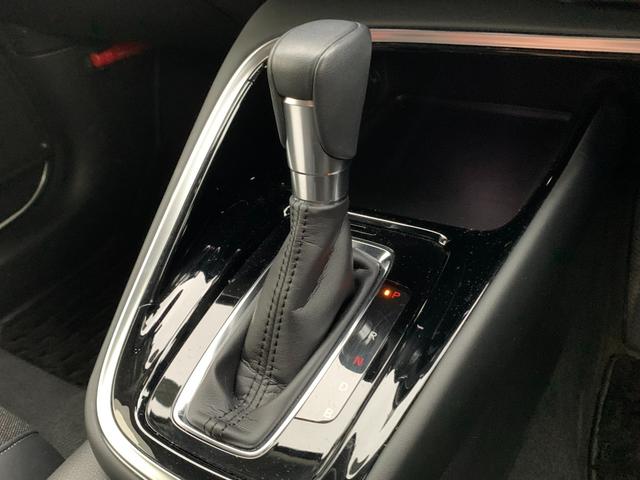 ヴェゼル ｅ：ＨＥＶＺ　ホンダセンシング・純正ナビ・フルセグ・ＣＤ／ＤＶＤ・Ｂｌｕｅｔｏｏｔｈ接続・バックカメラ・パーキングセンサー・社外ドライブレコーダー前後・純正フロアマット・前列シートヒーター・オートＬＥＤヘッドライト（21枚目）