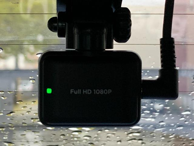 ヴェゼル ｅ：ＨＥＶＺ　ホンダセンシング・純正ナビ・フルセグ・ＣＤ／ＤＶＤ・Ｂｌｕｅｔｏｏｔｈ接続・バックカメラ・パーキングセンサー・社外ドライブレコーダー前後・純正フロアマット・前列シートヒーター・オートＬＥＤヘッドライト（30枚目）