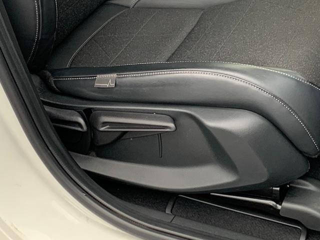 ヴェゼル ｅ：ＨＥＶＺ　ホンダセンシング・純正ナビ・フルセグ・ＣＤ／ＤＶＤ・Ｂｌｕｅｔｏｏｔｈ接続・バックカメラ・パーキングセンサー・社外ドライブレコーダー前後・純正フロアマット・前列シートヒーター・オートＬＥＤヘッドライト（33枚目）