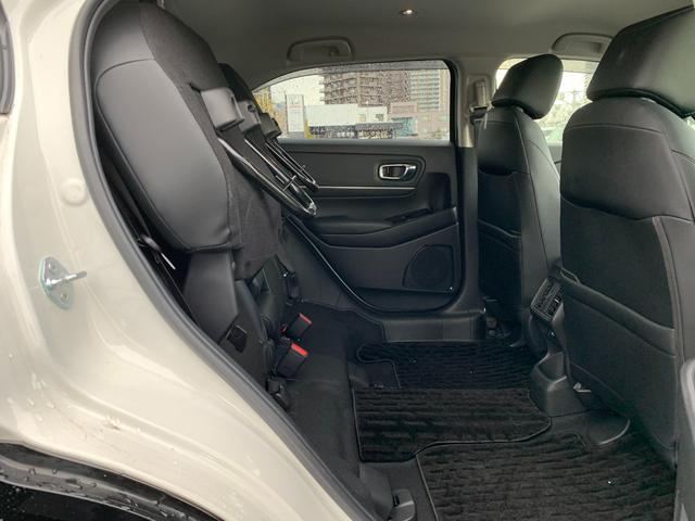 ヴェゼル ｅ：ＨＥＶＺ　ホンダセンシング・純正ナビ・フルセグ・ＣＤ／ＤＶＤ・Ｂｌｕｅｔｏｏｔｈ接続・バックカメラ・パーキングセンサー・社外ドライブレコーダー前後・純正フロアマット・前列シートヒーター・オートＬＥＤヘッドライト（38枚目）