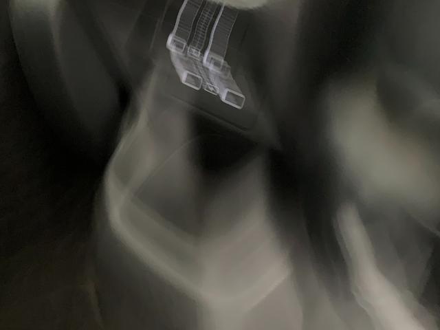 ヴェゼル ｅ：ＨＥＶＺ　ホンダセンシング・純正ナビ・フルセグ・ＣＤ／ＤＶＤ・Ｂｌｕｅｔｏｏｔｈ接続・バックカメラ・パーキングセンサー・社外ドライブレコーダー前後・純正フロアマット・前列シートヒーター・オートＬＥＤヘッドライト（42枚目）