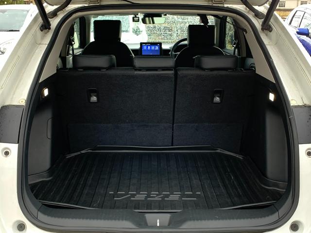 ヴェゼル ｅ：ＨＥＶＺ　ホンダセンシング・純正ナビ・フルセグ・ＣＤ／ＤＶＤ・Ｂｌｕｅｔｏｏｔｈ接続・バックカメラ・パーキングセンサー・社外ドライブレコーダー前後・純正フロアマット・前列シートヒーター・オートＬＥＤヘッドライト（43枚目）