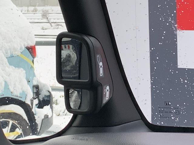 Ｎ－ＢＯＸカスタム Ｌ　ホンダセンシング・純正ナビ・フルセグ・ＣＤ／ＤＶＤ・Ｂｌｕｅｔｏｏｔｈ接続・バックカメラ・パーキングセンサー・純正フロアマット・左側電動スライドドア・オートＬＥＤヘッドライト・サイドカーテンエアバック（15枚目）