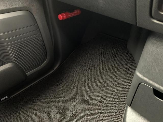 Ｎ－ＢＯＸカスタム Ｌ　ホンダセンシング・純正ナビ・フルセグ・ＣＤ／ＤＶＤ・Ｂｌｕｅｔｏｏｔｈ接続・バックカメラ・パーキングセンサー・純正フロアマット・左側電動スライドドア・オートＬＥＤヘッドライト・サイドカーテンエアバック（19枚目）
