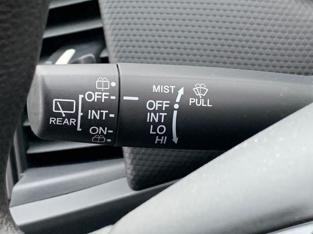 フィット ベーシック ホンダセンシング・パーキングセンサー・純正フロアマット・電子パーキングブレーキ・オートブレーキホールド・オートハロゲンヘッドライト・サイドカーテンエアバック・(8枚目)