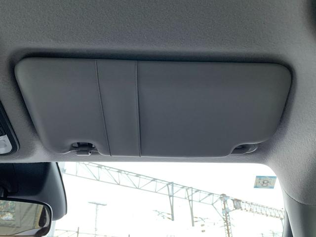 フィット ベーシック ホンダセンシング・パーキングセンサー・純正フロアマット・電子パーキングブレーキ・オートブレーキホールド・オートハロゲンヘッドライト・サイドカーテンエアバック・(12枚目)