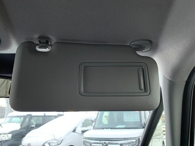 フィット ベーシック ホンダセンシング・パーキングセンサー・純正フロアマット・電子パーキングブレーキ・オートブレーキホールド・オートハロゲンヘッドライト・サイドカーテンエアバック・(13枚目)