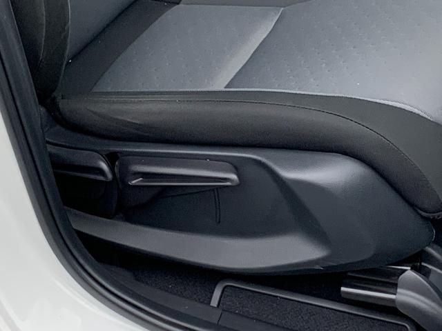 フィット ベーシック ホンダセンシング・パーキングセンサー・純正フロアマット・電子パーキングブレーキ・オートブレーキホールド・オートハロゲンヘッドライト・サイドカーテンエアバック・(31枚目)