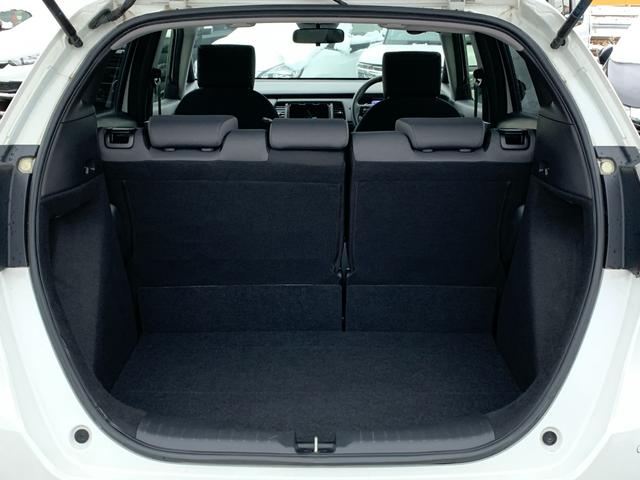 フィット ベーシック ホンダセンシング・パーキングセンサー・純正フロアマット・電子パーキングブレーキ・オートブレーキホールド・オートハロゲンヘッドライト・サイドカーテンエアバック・(36枚目)