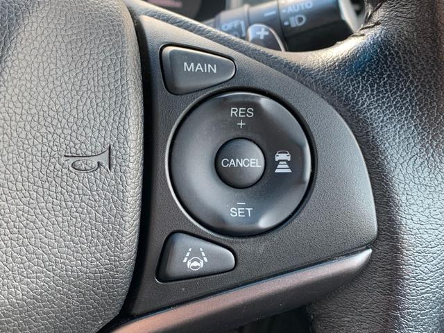 フィットハイブリッド Ｓホンダセンシング　ホンダセンシング・純正ナビ・フルセグ・ＣＤ／ＤＶＤ・Ｂｌｕｅｔｏｏｔｈ接続・バックカメラ・純正エンジンスターター・純正フロアマット・社外ドライブレコーダー前後・アームレスト・ドアバイザー・ＥＴＣ・（5枚目）