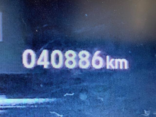 フィットハイブリッド Ｓホンダセンシング　ホンダセンシング・純正ナビ・フルセグ・ＣＤ／ＤＶＤ・Ｂｌｕｅｔｏｏｔｈ接続・バックカメラ・純正エンジンスターター・純正フロアマット・社外ドライブレコーダー前後・アームレスト・ドアバイザー・ＥＴＣ・（14枚目）