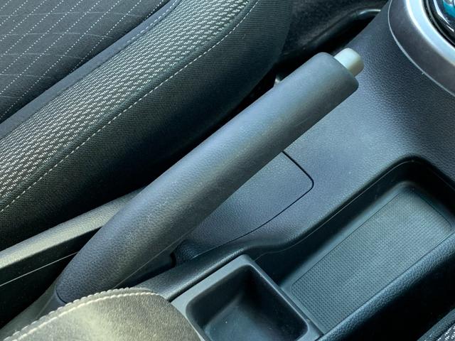 フィットハイブリッド Ｓホンダセンシング　ホンダセンシング・純正ナビ・フルセグ・ＣＤ／ＤＶＤ・Ｂｌｕｅｔｏｏｔｈ接続・バックカメラ・純正エンジンスターター・純正フロアマット・社外ドライブレコーダー前後・アームレスト・ドアバイザー・ＥＴＣ・（24枚目）