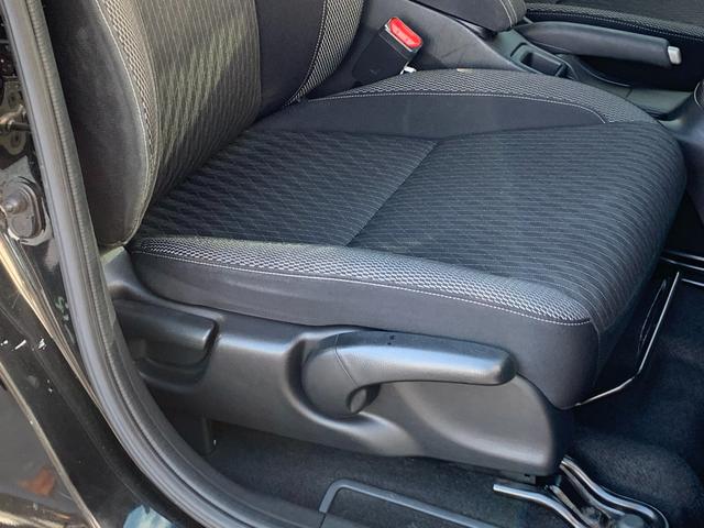 フィットハイブリッド Ｓホンダセンシング　ホンダセンシング・純正ナビ・フルセグ・ＣＤ／ＤＶＤ・Ｂｌｕｅｔｏｏｔｈ接続・バックカメラ・純正エンジンスターター・純正フロアマット・社外ドライブレコーダー前後・アームレスト・ドアバイザー・ＥＴＣ・（32枚目）