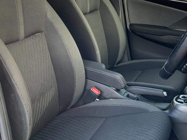 フィットハイブリッド Ｓホンダセンシング　ホンダセンシング・純正ナビ・フルセグ・ＣＤ／ＤＶＤ・Ｂｌｕｅｔｏｏｔｈ接続・バックカメラ・純正エンジンスターター・純正フロアマット・社外ドライブレコーダー前後・アームレスト・ドアバイザー・ＥＴＣ・（33枚目）