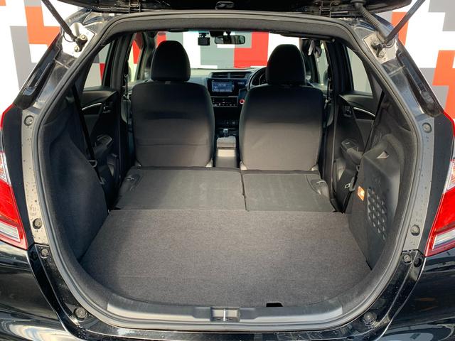 フィットハイブリッド Ｓホンダセンシング　ホンダセンシング・純正ナビ・フルセグ・ＣＤ／ＤＶＤ・Ｂｌｕｅｔｏｏｔｈ接続・バックカメラ・純正エンジンスターター・純正フロアマット・社外ドライブレコーダー前後・アームレスト・ドアバイザー・ＥＴＣ・（41枚目）