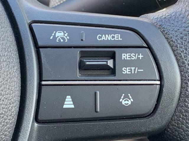 フリード ｅ：ＨＥＶエアー　当社レンタカーアップ・純正ナビ・フルセグ・ＵＳＢ接続・Ｂｌｕｅｔｏｏｔｈ接続・バックカメラ・社外前側ドライブレコーダー・オートＬＥＤヘッドライト・両側電動スライドドア・パーキングセンサー・ＥＴＣ・（4枚目）