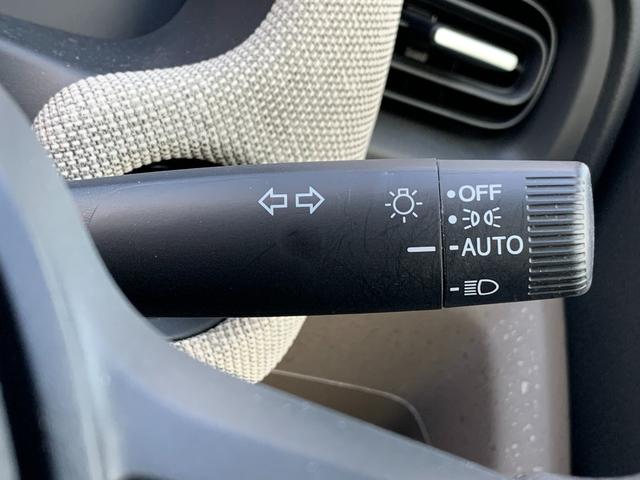 フリード ｅ：ＨＥＶエアー　当社レンタカーアップ・純正ナビ・フルセグ・ＵＳＢ接続・Ｂｌｕｅｔｏｏｔｈ接続・バックカメラ・社外前側ドライブレコーダー・オートＬＥＤヘッドライト・両側電動スライドドア・パーキングセンサー・ＥＴＣ・（6枚目）