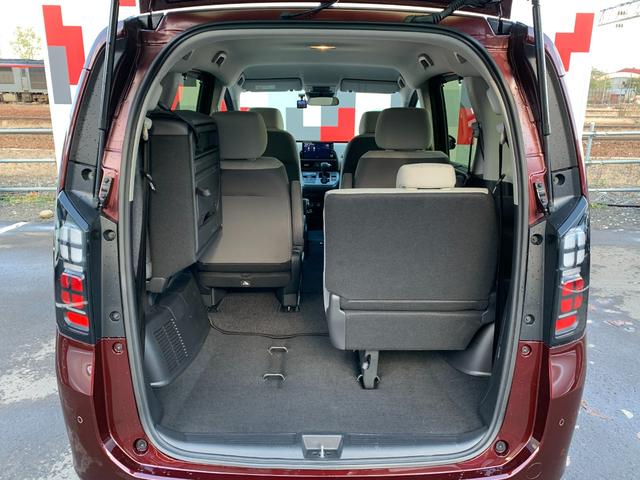 フリード ｅ：ＨＥＶエアー　当社レンタカーアップ・純正ナビ・フルセグ・ＵＳＢ接続・Ｂｌｕｅｔｏｏｔｈ接続・バックカメラ・社外前側ドライブレコーダー・オートＬＥＤヘッドライト・両側電動スライドドア・パーキングセンサー・ＥＴＣ・（44枚目）