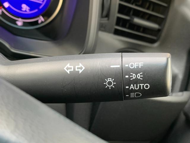 フィット １３Ｇ・Ｌパッケージ　純正ナビ・ＣＤ・ＵＳＢ接続・Ｂｌｕｅｔｏｏｔｈ接続・バックカメラ・純正フロアマット・サイドカーテンエアバック・オートエアコン・オートヘッドライト・社外アルミホイール４本・純性スチールホイール４本（7枚目）