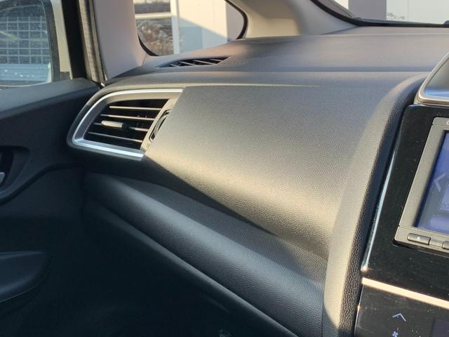 フィット １３Ｇ・Ｌパッケージ　純正ナビ・ＣＤ・ＵＳＢ接続・Ｂｌｕｅｔｏｏｔｈ接続・バックカメラ・純正フロアマット・サイドカーテンエアバック・オートエアコン・オートヘッドライト・社外アルミホイール４本・純性スチールホイール４本（14枚目）