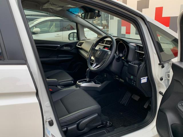 フィット １３Ｇ・Ｌパッケージ　純正ナビ・ＣＤ・ＵＳＢ接続・Ｂｌｕｅｔｏｏｔｈ接続・バックカメラ・純正フロアマット・サイドカーテンエアバック・オートエアコン・オートヘッドライト・社外アルミホイール４本・純性スチールホイール４本（35枚目）