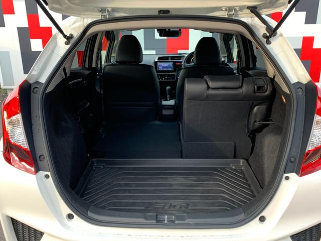 フィット １３Ｇ・Ｌパッケージ　純正ナビ・ＣＤ・ＵＳＢ接続・Ｂｌｕｅｔｏｏｔｈ接続・バックカメラ・純正フロアマット・サイドカーテンエアバック・オートエアコン・オートヘッドライト・社外アルミホイール４本・純性スチールホイール４本（44枚目）