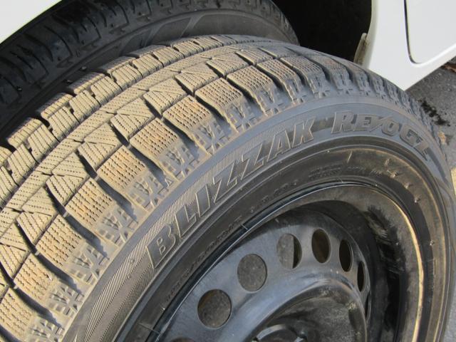 フィット １３Ｇ・Ｌパッケージ　純正ナビ・ＣＤ・ＵＳＢ接続・Ｂｌｕｅｔｏｏｔｈ接続・バックカメラ・純正フロアマット・サイドカーテンエアバック・オートエアコン・オートヘッドライト・社外アルミホイール４本・純性スチールホイール４本（62枚目）