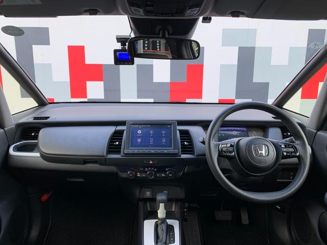 フィット ベーシック 当社レンタカーアップ・純正ナビ・フルセグ・CD/DVD・Bluetooth接続・バックカメラ・パーキングセンサー・社外前側ドライブレコーダー・電子パーキングブレーキ・オートブレーキホールド・ETC・(3枚目)