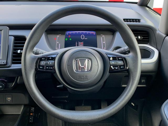 フィット ベーシック 当社レンタカーアップ・純正ナビ・フルセグ・CD/DVD・Bluetooth接続・バックカメラ・パーキングセンサー・社外前側ドライブレコーダー・電子パーキングブレーキ・オートブレーキホールド・ETC・(4枚目)