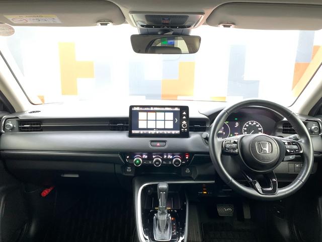 ヴェゼル ｅ：ＨＥＶＺ　Ｈｏｎｄａコネクトディスプレイ・フルセグ・バックカメラ・パーキングセンサー・ドアバイザー・アームレスト・純正フロアマット・オートＬＥＤヘッドライト・前列シートヒーター・電子パーキングブレーキ・ＥＴＣ・（3枚目）