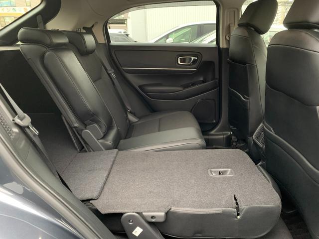 ヴェゼル ｅ：ＨＥＶＺ　Ｈｏｎｄａコネクトディスプレイ・フルセグ・バックカメラ・パーキングセンサー・ドアバイザー・アームレスト・純正フロアマット・オートＬＥＤヘッドライト・前列シートヒーター・電子パーキングブレーキ・ＥＴＣ・（46枚目）