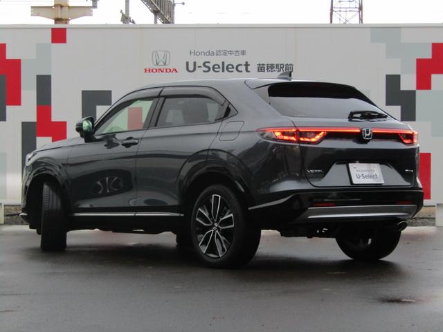 ヴェゼル ｅ：ＨＥＶＺ　Ｈｏｎｄａコネクトディスプレイ・フルセグ・バックカメラ・パーキングセンサー・ドアバイザー・アームレスト・純正フロアマット・オートＬＥＤヘッドライト・前列シートヒーター・電子パーキングブレーキ・ＥＴＣ・（57枚目）