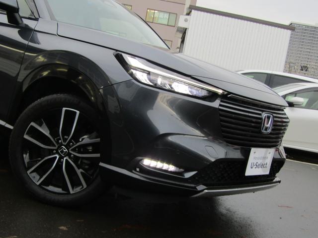 ヴェゼル ｅ：ＨＥＶＺ　Ｈｏｎｄａコネクトディスプレイ・フルセグ・バックカメラ・パーキングセンサー・ドアバイザー・アームレスト・純正フロアマット・オートＬＥＤヘッドライト・前列シートヒーター・電子パーキングブレーキ・ＥＴＣ・（62枚目）