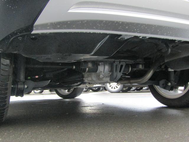 ヴェゼル ｅ：ＨＥＶＺ　Ｈｏｎｄａコネクトディスプレイ・フルセグ・バックカメラ・パーキングセンサー・ドアバイザー・アームレスト・純正フロアマット・オートＬＥＤヘッドライト・前列シートヒーター・電子パーキングブレーキ・ＥＴＣ・（68枚目）