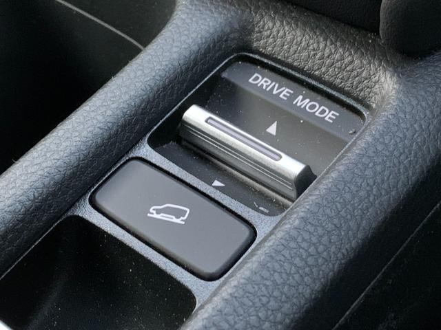 ヴェゼル ｅ：ＨＥＶＺ　ホンダセンシング・純正ナビ・フルセグ・ＣＤ／ＤＶＤ・Ｂｌｕｅｔｏｏｔｈ接続・バックカメラ・純正ドライブレコーダー前後・純正フロアマット・前列シートヒーター・オートＬＥＤヘッドライト・純正ＥＴＣ２．０・（22枚目）
