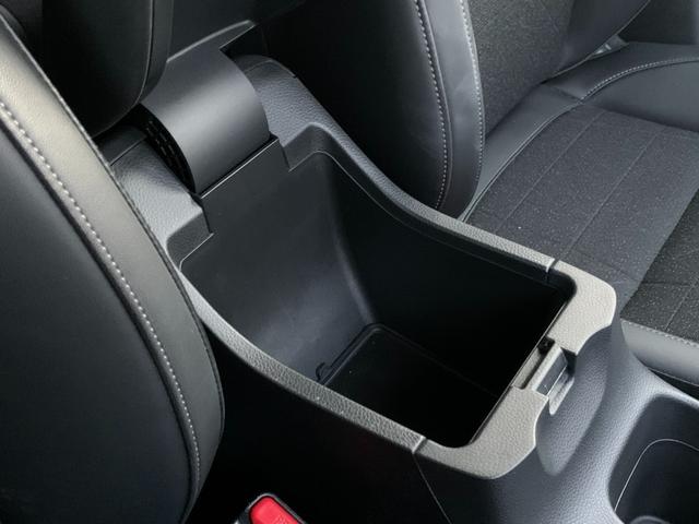 ヴェゼル ｅ：ＨＥＶＺ　ホンダセンシング・純正ナビ・フルセグ・ＣＤ／ＤＶＤ・Ｂｌｕｅｔｏｏｔｈ接続・バックカメラ・純正ドライブレコーダー前後・純正フロアマット・前列シートヒーター・オートＬＥＤヘッドライト・純正ＥＴＣ２．０・（26枚目）