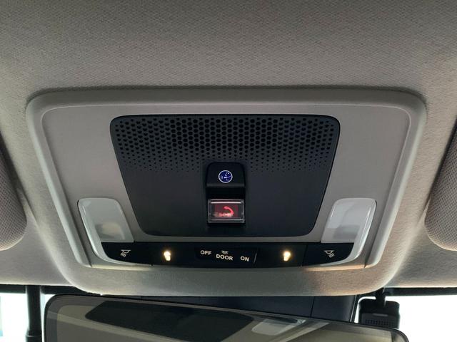 ヴェゼル ｅ：ＨＥＶＺ　ホンダセンシング・純正ナビ・フルセグ・ＣＤ／ＤＶＤ・Ｂｌｕｅｔｏｏｔｈ接続・バックカメラ・純正ドライブレコーダー前後・純正フロアマット・前列シートヒーター・オートＬＥＤヘッドライト・純正ＥＴＣ２．０・（33枚目）