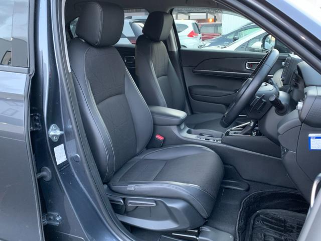 ヴェゼル ｅ：ＨＥＶＺ　ホンダセンシング・純正ナビ・フルセグ・ＣＤ／ＤＶＤ・Ｂｌｕｅｔｏｏｔｈ接続・バックカメラ・純正ドライブレコーダー前後・純正フロアマット・前列シートヒーター・オートＬＥＤヘッドライト・純正ＥＴＣ２．０・（35枚目）