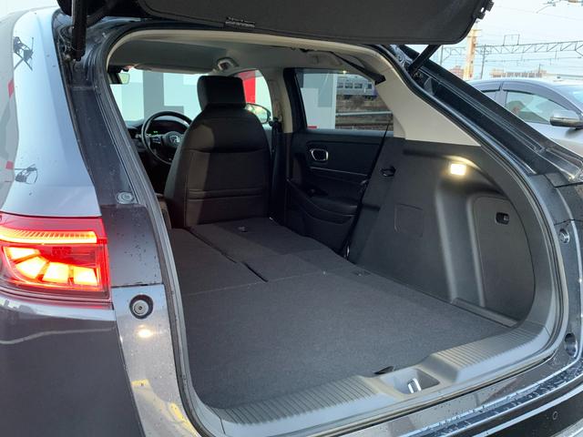 ヴェゼル ｅ：ＨＥＶＺ　ホンダセンシング・純正ナビ・フルセグ・ＣＤ／ＤＶＤ・Ｂｌｕｅｔｏｏｔｈ接続・バックカメラ・純正ドライブレコーダー前後・純正フロアマット・前列シートヒーター・オートＬＥＤヘッドライト・純正ＥＴＣ２．０・（51枚目）