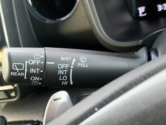 N-WGNカスタム L・ターボ 社外ナビ・フルセグ・USB接続・Bluetooth接続・バックカメラ・Bluetooth接続・純正エンジンスターター・純正フロアマット・サイドカーテンエアバック・オートLEDヘッドライト・ETC・(10枚目)