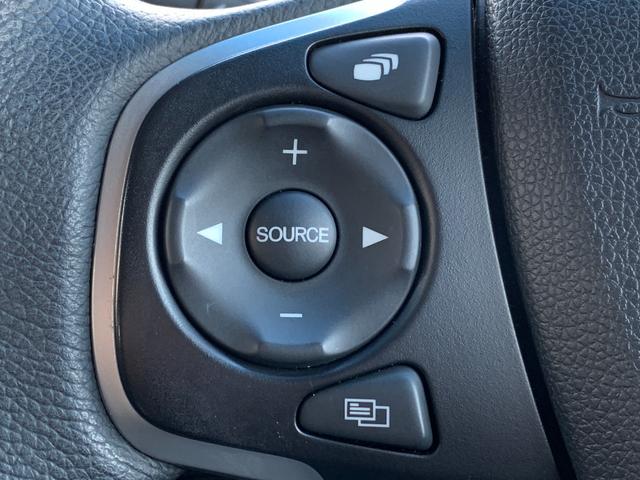 フリード＋ハイブリッド ハイブリッドＧ・ホンダセンシング　ホンダセンシング・純正ナビ・フルセグ・ＣＤ／ＤＶＤ・Ｂｌｕｅｔｏｏｔｈ接続・バックカメラ・両側電動スライドドア・左側サイドステップ・純正エンジンスターター・前列シートヒーター・純正フロアマット・ＥＴＣ（7枚目）